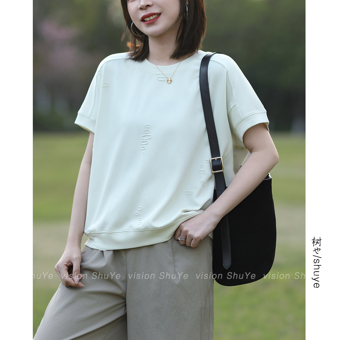 树也 简约舒适 洋气破洞设计宽松有型圆领纯色T恤女短袖2026春夏