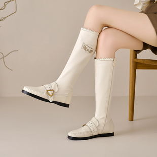 真皮低跟长靴女2025秋冬新款复古女靴百搭平底高筒靴白色骑士靴