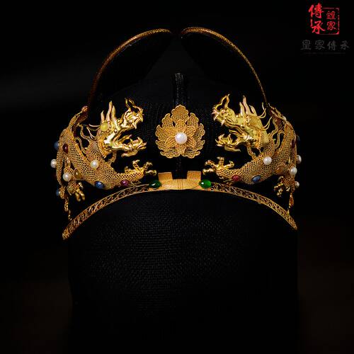 明，乌纱翼善冠