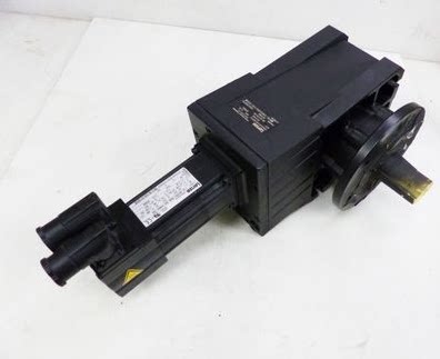 德国伦茨 Lenze MC8 06F41-R80B0-Z0C0-8T5800N-R08U + GKR05-2S