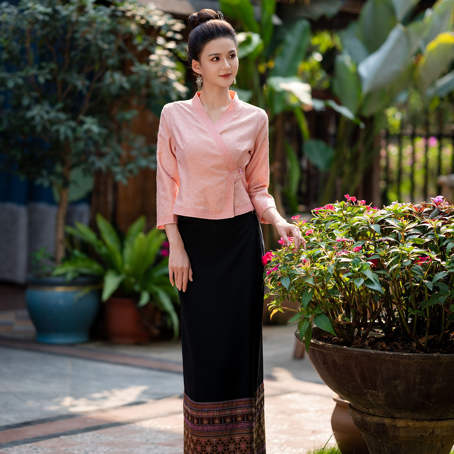 西双版纳玉家人傣族服装女泼水节衣服茶服工作服定制夏季曼丽