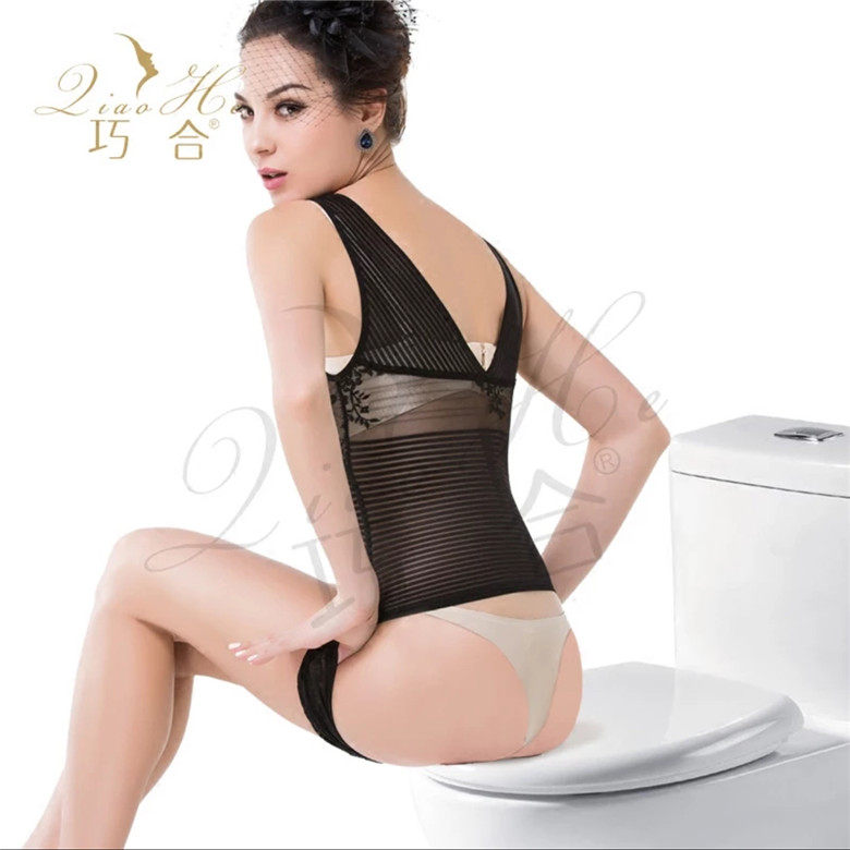 Sous-vêtement minceur luxueux en nylon - Ref 691271 Image 1