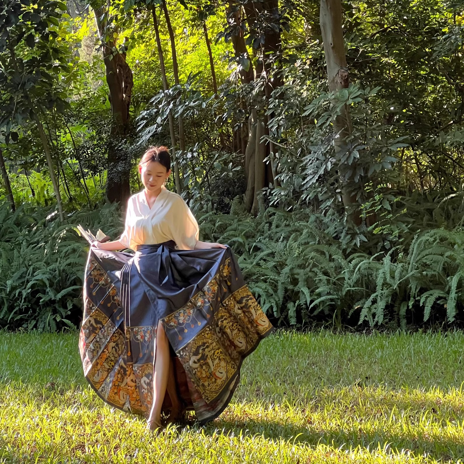 【柒柒Moon直播间】新中式月桂树下马面裙