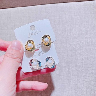 吉千逸饰品新款金属风珍珠耳钉银针时尚精致个性休闲气质百搭耳环