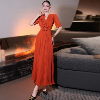 设计感立体花百褶长裙新款连衣裙