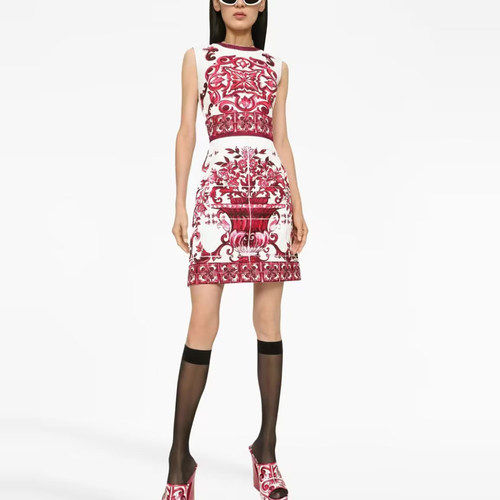 优雅气质棉质红花瓷背心连衣裙新