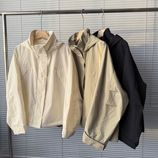 冲锋衣休闲宽松连帽短上衣外套夹克484709 新款 女装 防风立领茄克