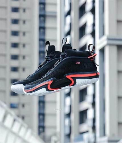 Jordan男气垫高帮篮球鞋