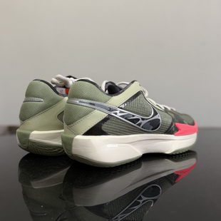 NIKE G.T.CUT CROSS 耐克耐磨防滑缓震实战低帮篮球鞋 HM3702-391