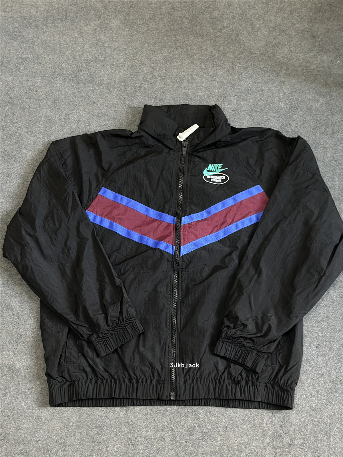 Nike耐克男运动休闲跑步训练防风立领梭织刺绣夹克外套DM5021-010
