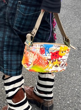 官方正品KAGA 朋克复古街头涂鸦做旧单肩宽带腋下包