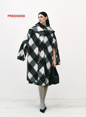 Preekend 黑白格解构袖笼设计围巾领羊毛大衣