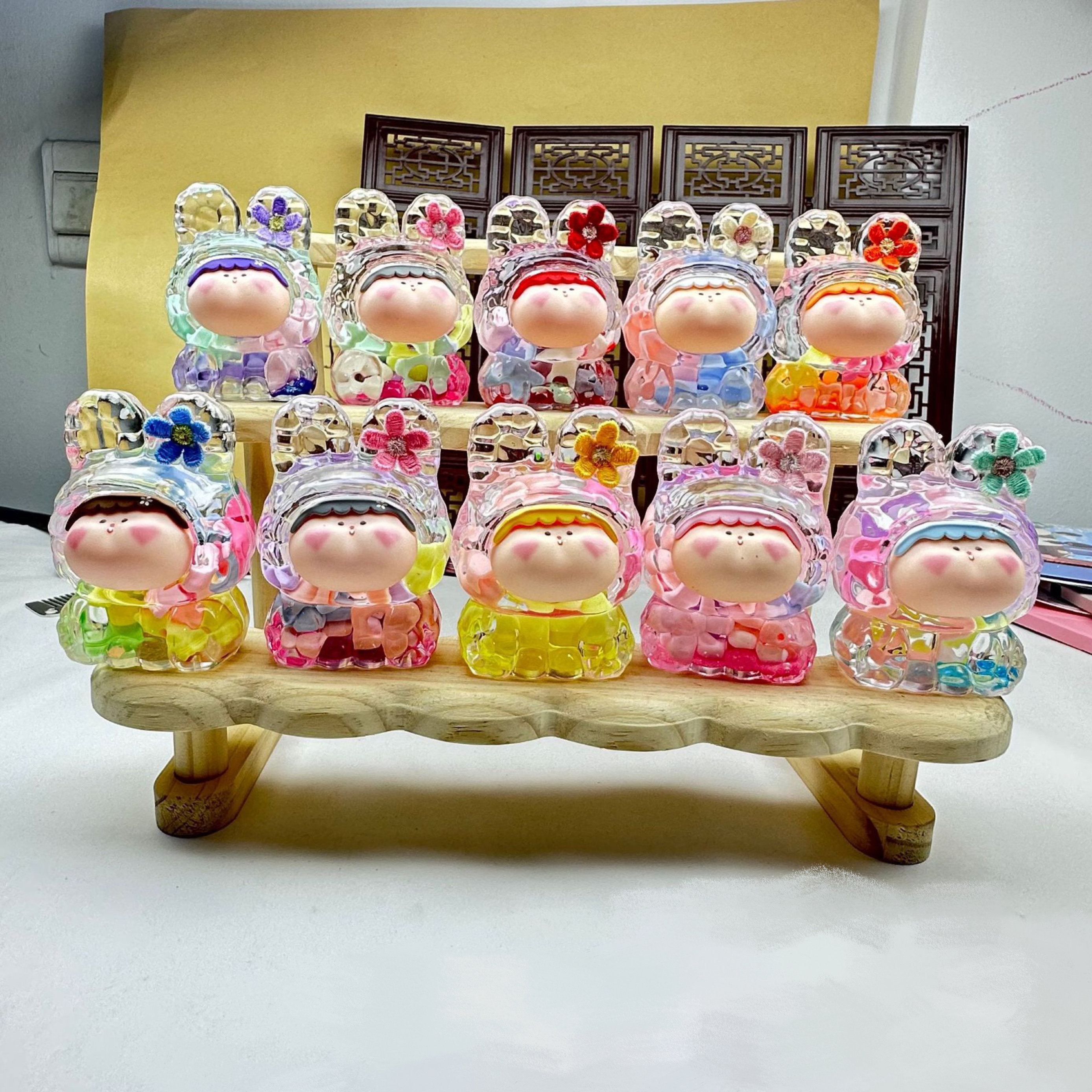爆款夜光马卡龙入油阿玛莉莉丝立体公仔可爱潮玩兔子创意桌面摆件