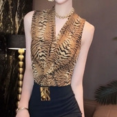 豹纹扭结收腰v领性感无袖 衬衫 女2025夏季 欧货时尚 新款 复古风上衣