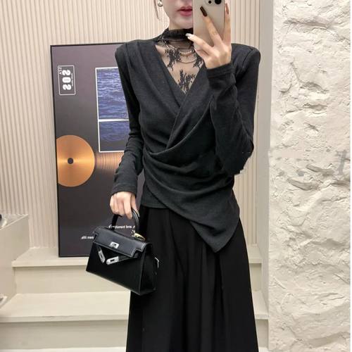 法式半高领蕾丝拼接镂空t恤