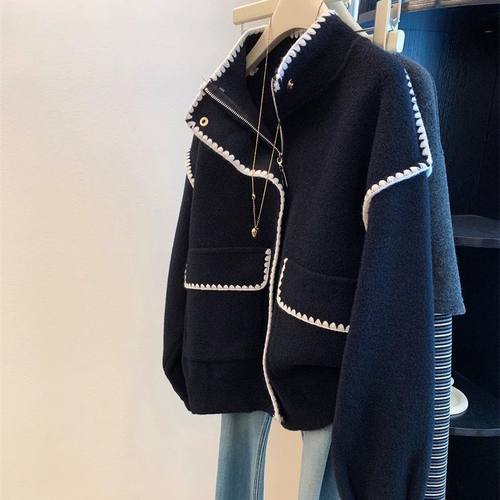 黑色拉链立领拼色线条毛呢外套