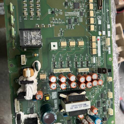 变频器A720 30KW 电源驱动板A72MB30CP