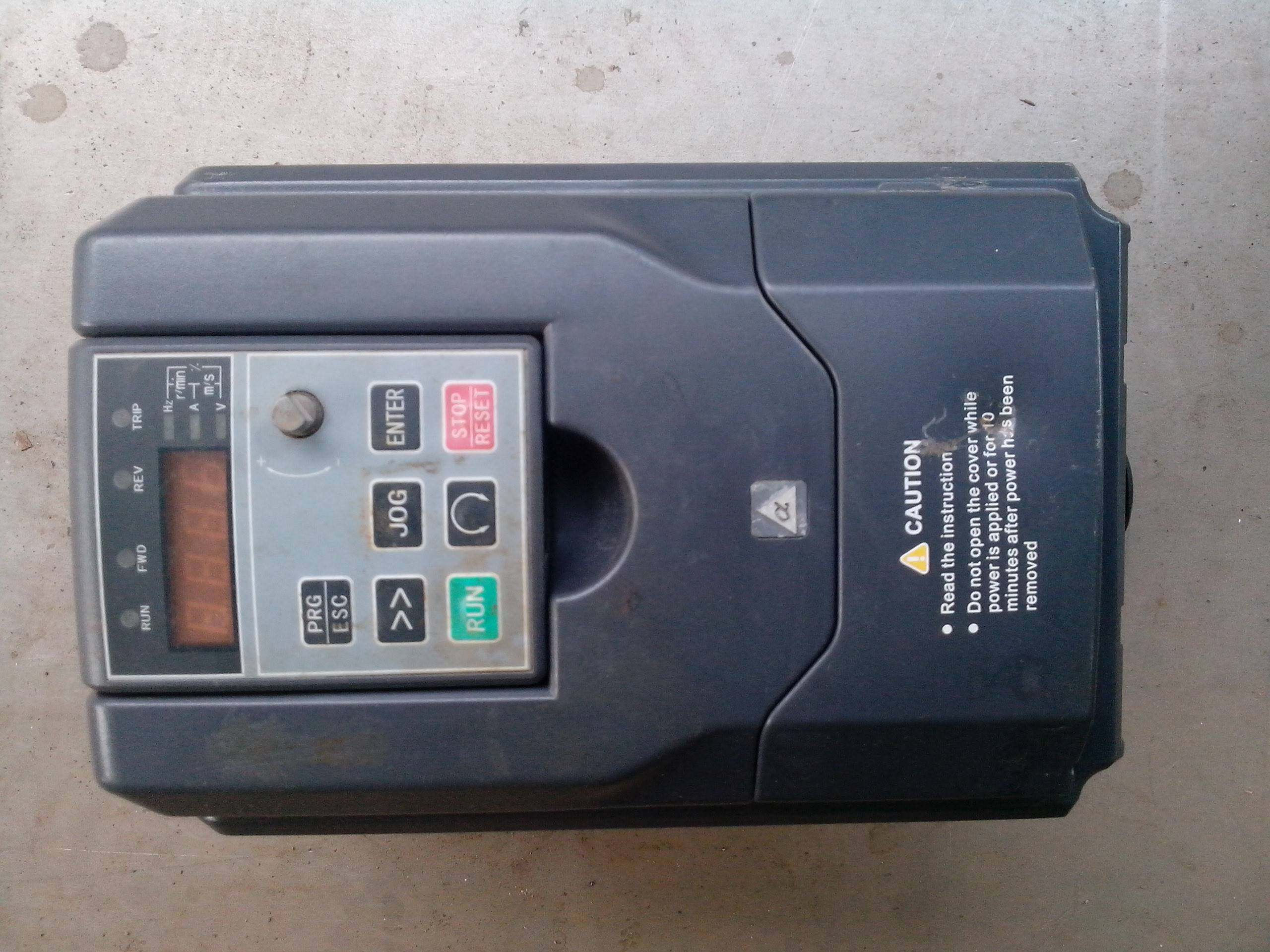 阿尔法变频器alpha5000-32r2gb/3004pb 三相380v 2.2/4kw