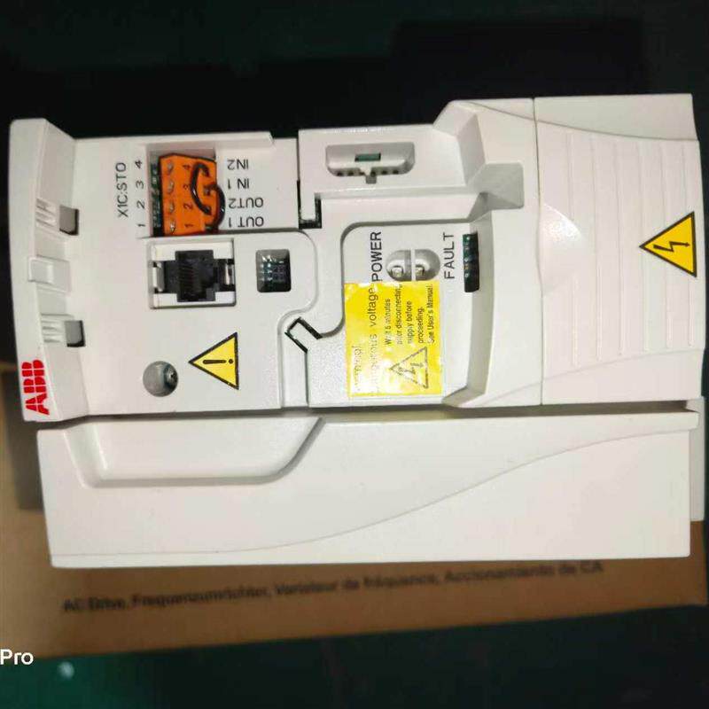 全新原装ABB变频器ACS355-03U-09A8-2 实物拍摄 功能包好 询价