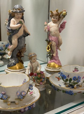 Meissen梅森手工花小摩卡一对