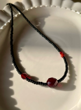 上新 酒心黑巧 锁骨链项链原创设计捷克琉璃项链一只童手作