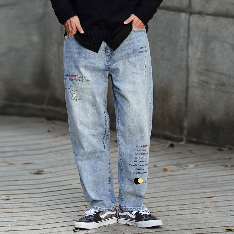 趣味手绘印花直筒牛仔裤