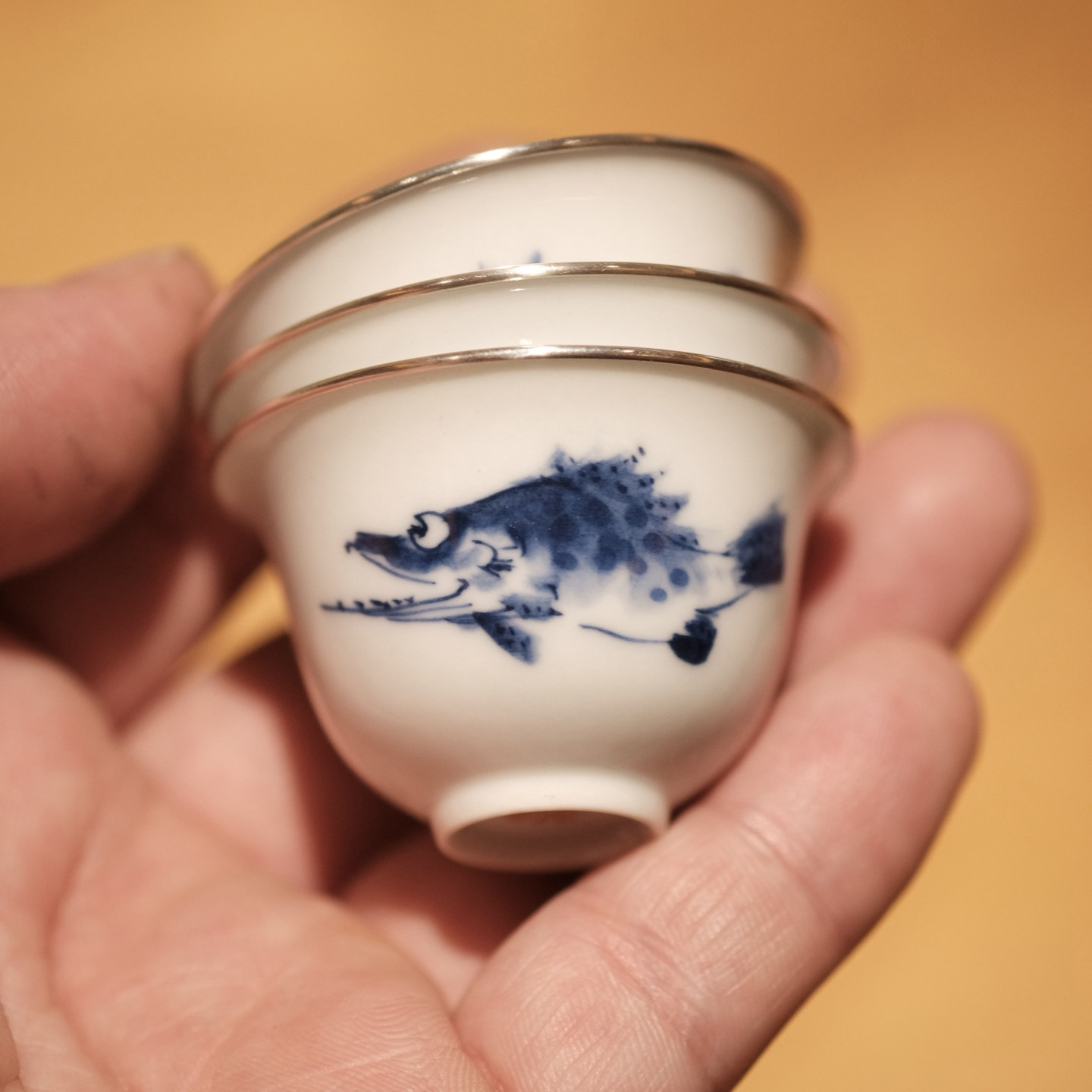 半斋青花鳜鱼镶银口套杯三只装客杯景德镇陶瓷功夫茶具茶杯主人杯