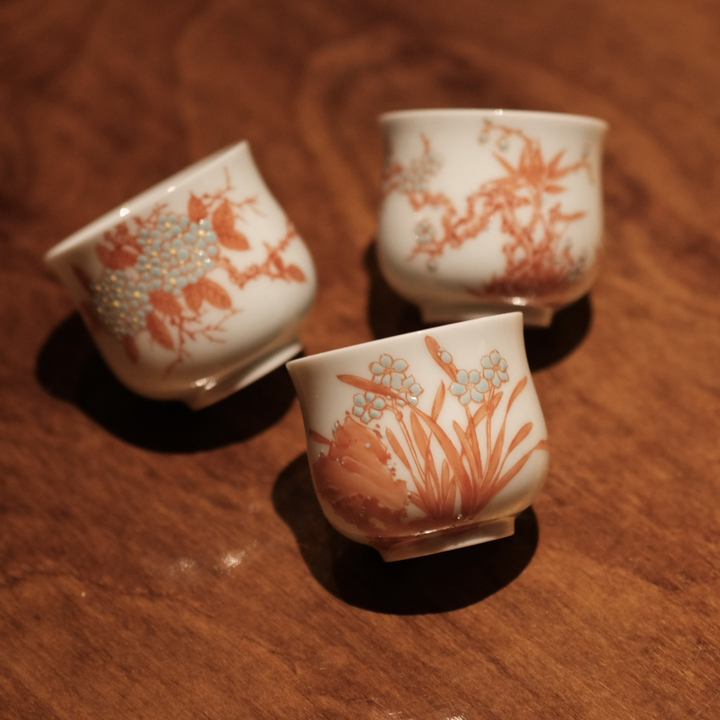 半斋红绿彩花卉功夫套杯景德镇手绘陶瓷功夫茶具茶杯三客杯主人杯