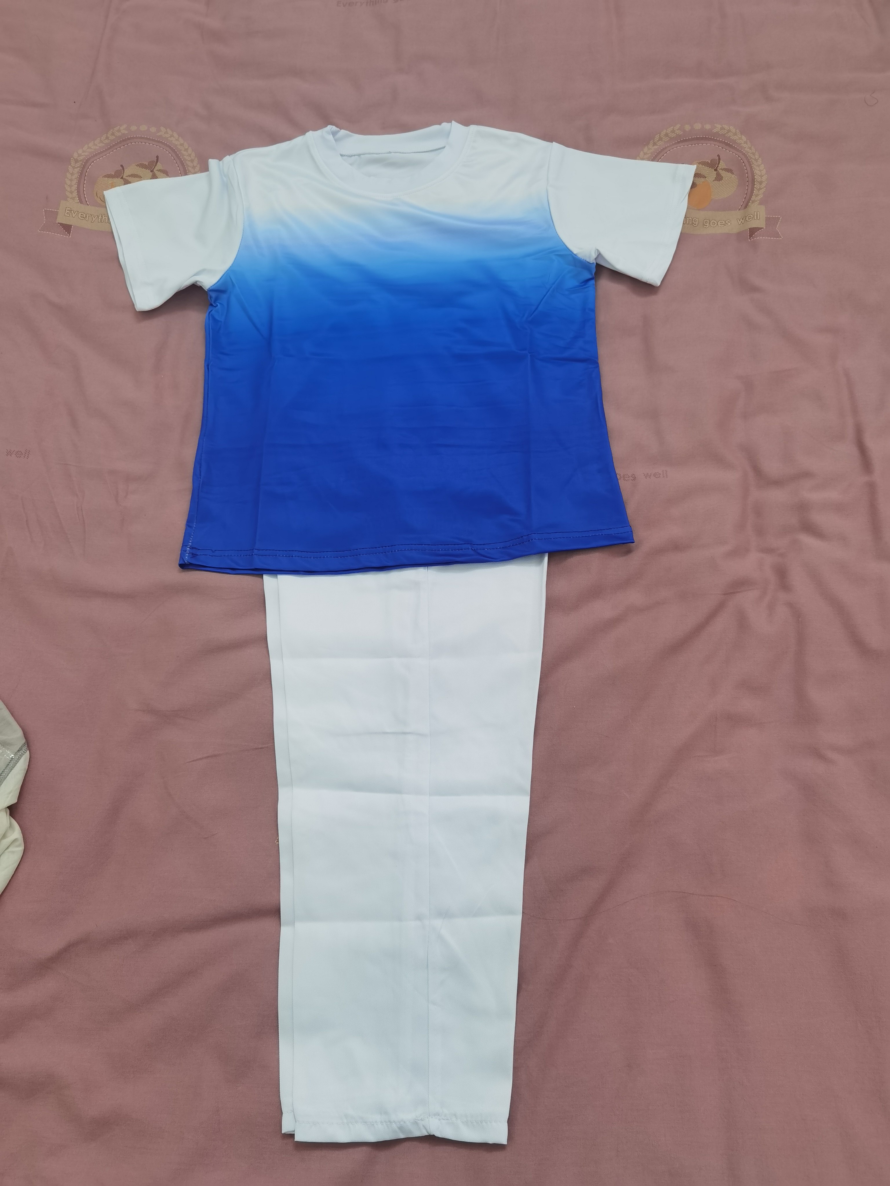 儿童合唱服演出服表演服红领巾少先队员中小学生合唱团诗歌朗诵服