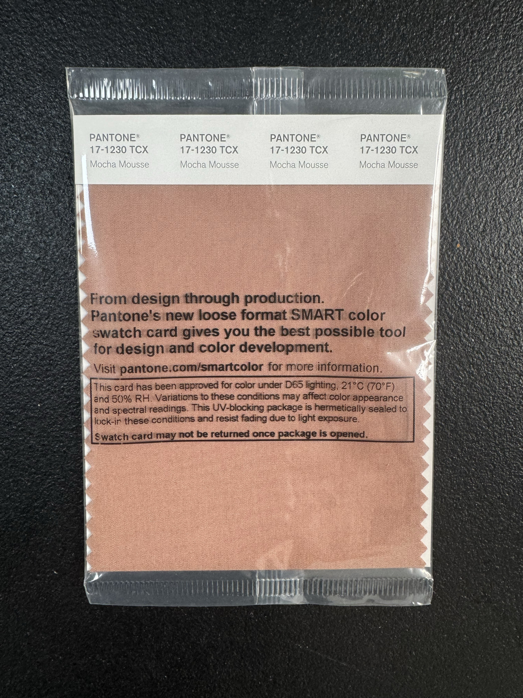 PANTONE彩通色卡2025年度代表色17-1230TCX棉布版色卡单片现货