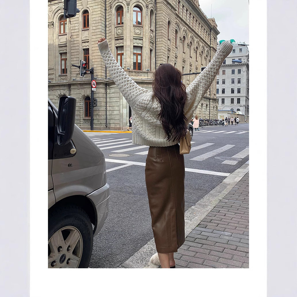 博主风气质皮裙_中长版 轻熟纯色高腰环保皮包臀半身裙美拉德穿