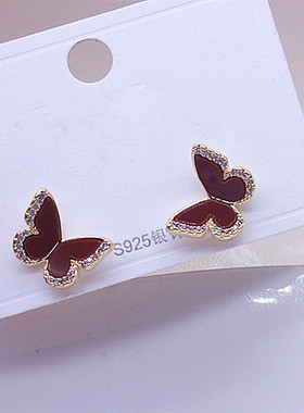 新年秋冬新款潮红色小蝴蝶简约精致高级感秋冬轻奢女蝴蝶耳钉