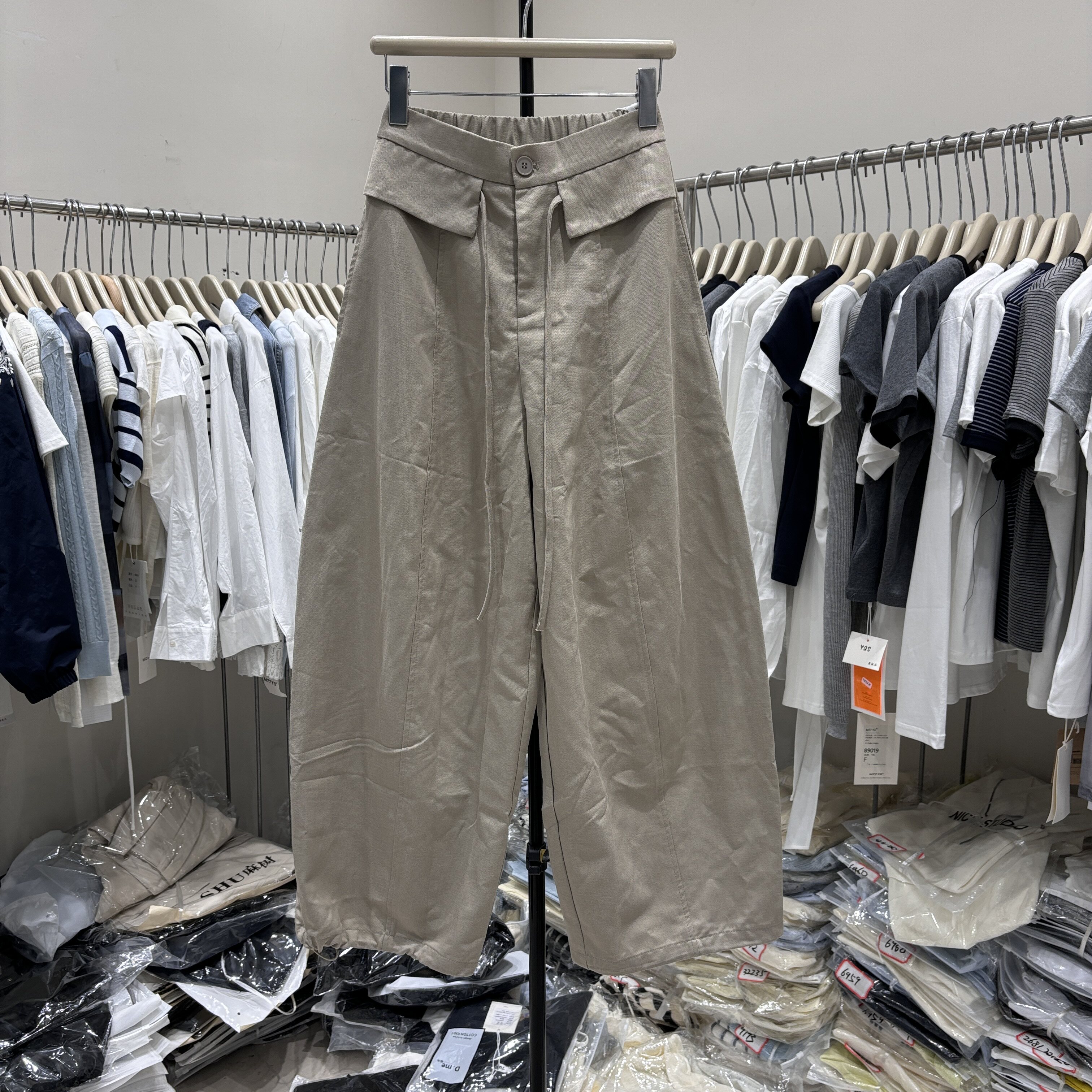 慵懒风宽松休闲裤女2026新款小个子垂感弯刀裤巨好看的阔腿裤9601