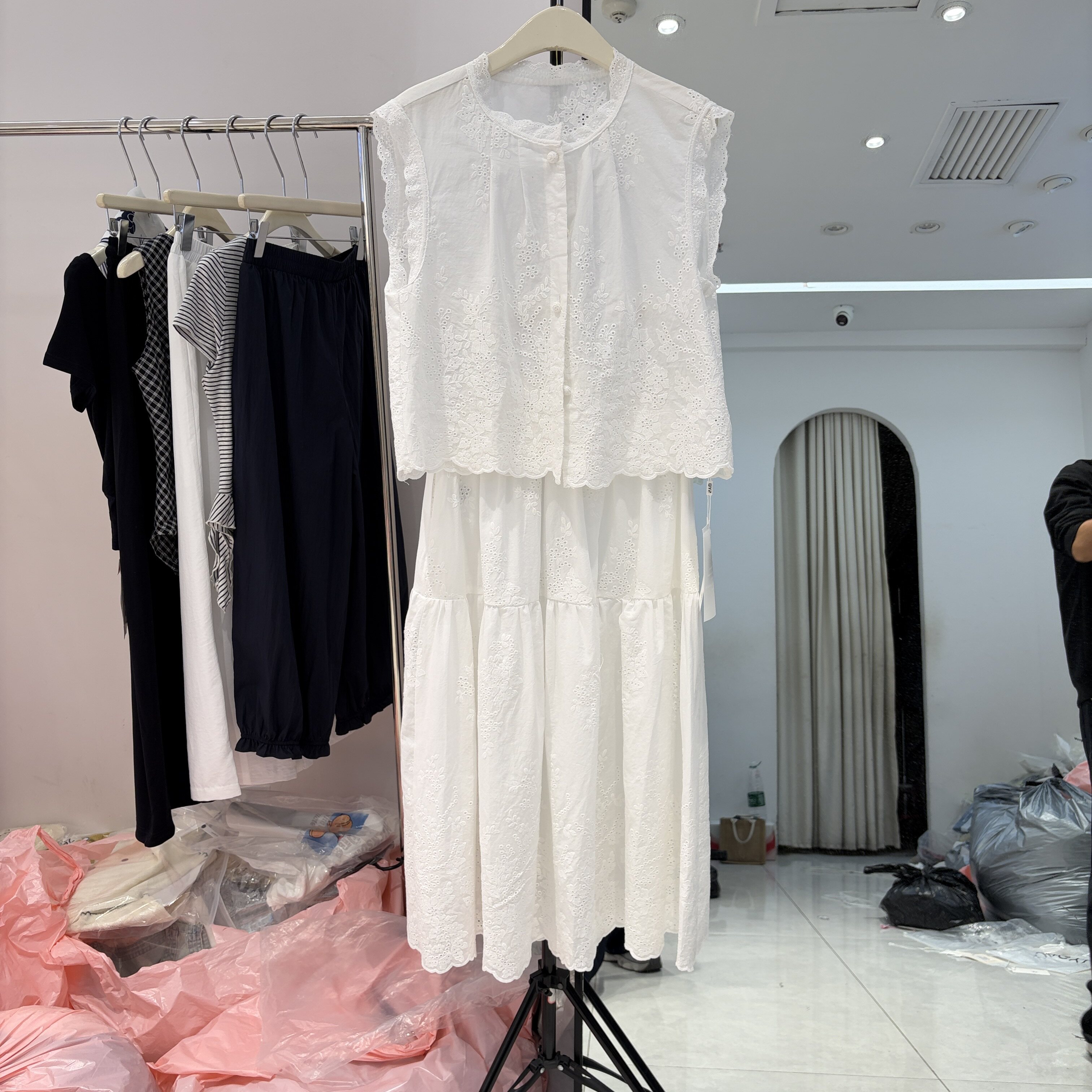 小清新刺绣蕾丝花边小飞袖衬衫+半身裙套装两件套女2026夏季新款