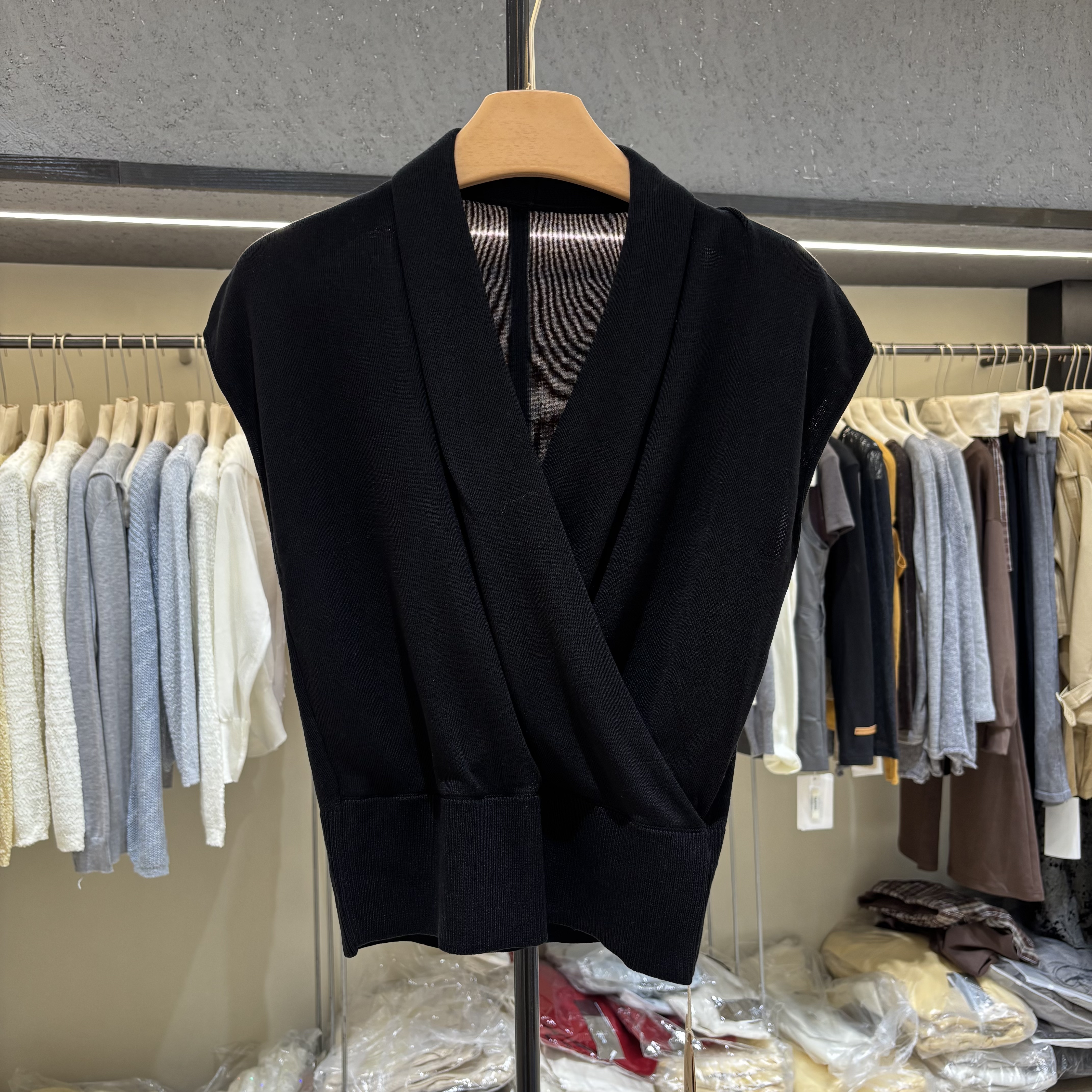 2026夏季新款欧货时尚百搭V领交叉套头针织衫短袖毛衣女t恤1268