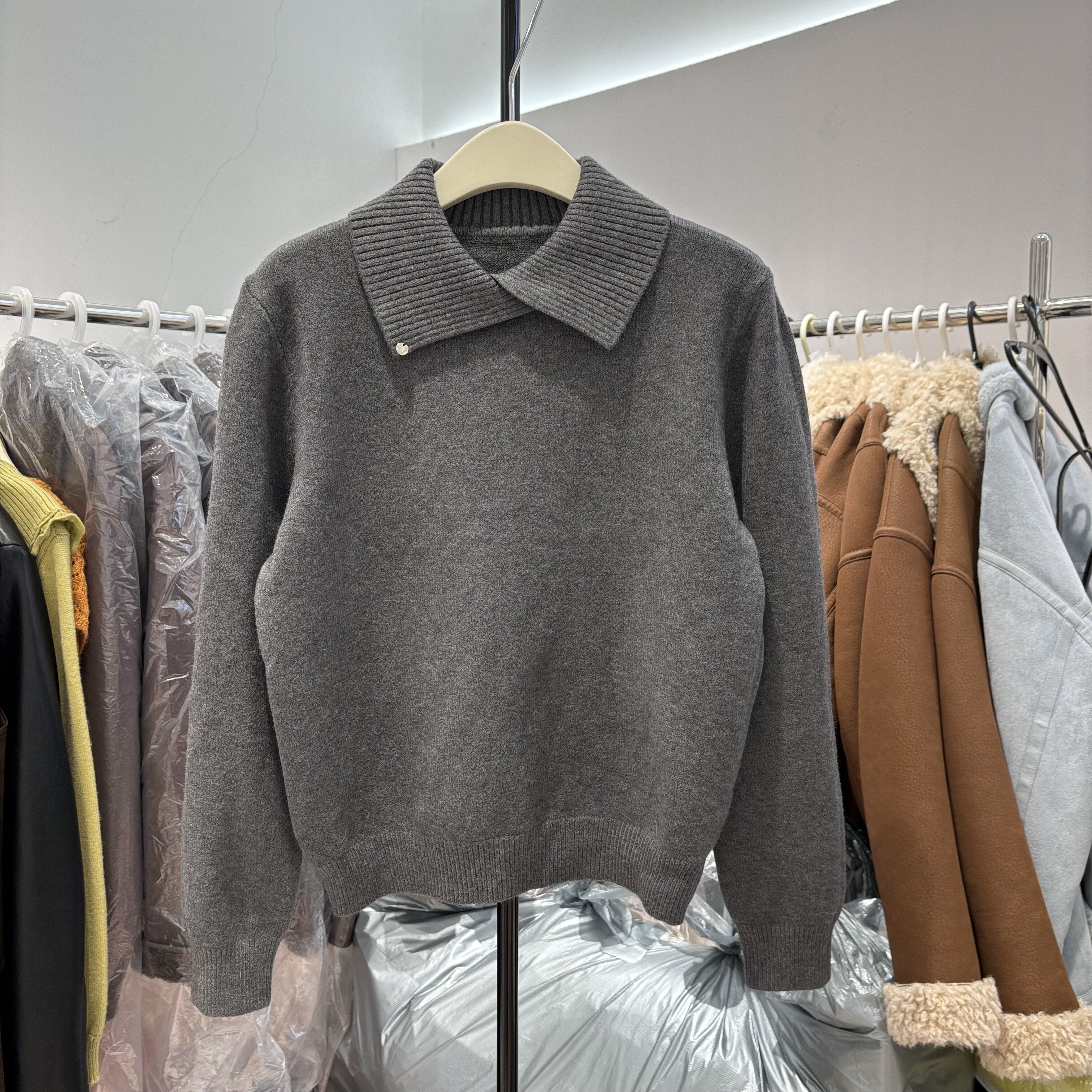 欧货2025冬季新款翻领长袖针织衫女宽松显瘦休闲百搭打底衫上衣潮