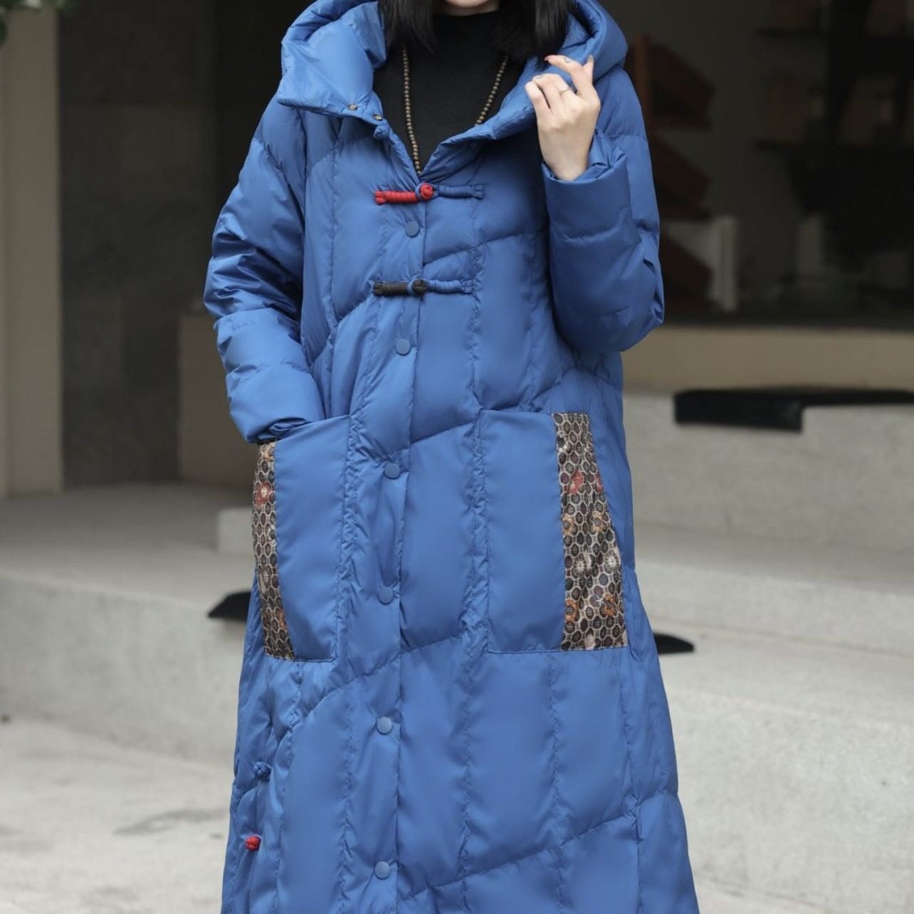 2024冬季新款 复古盘扣刺绣长款羽绒服（分码）