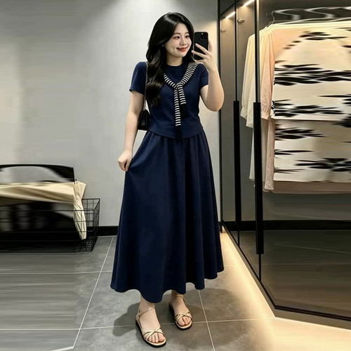 大码时尚休闲套装女夏季胖mm显瘦短袖上衣半身裙小个子小众两件套