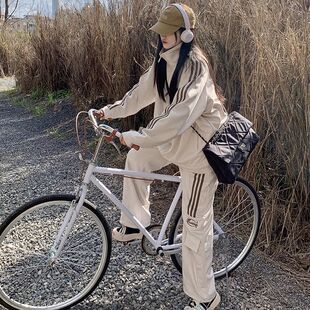 子胖MM宽松炸街两件套 女春秋三条杠卫衣外套裤 大码 休闲运动服套装