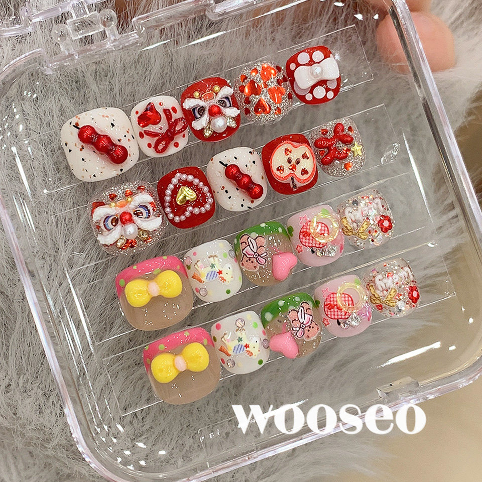 儿童穿戴甲短款秋冬高级感手工指甲贴片2026款过年小学生美甲贴片,彩妆/香水/美妆工具,穿戴甲/甲片,淘宝优惠券,粉丝福利购,淘宝优惠卷