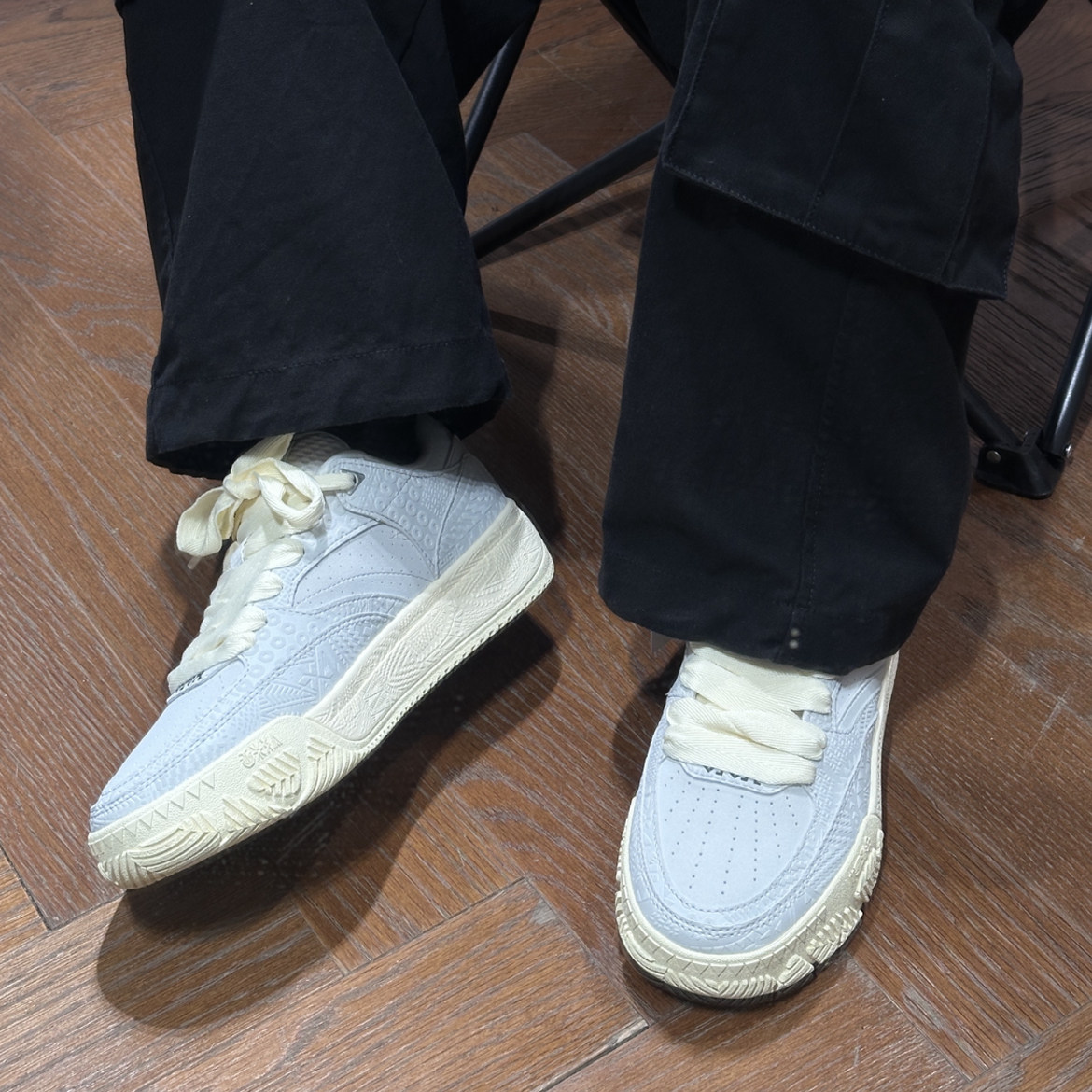 安踏HELA CODE欧文密码系列耐磨防滑篮球文化板鞋男鞋112611804