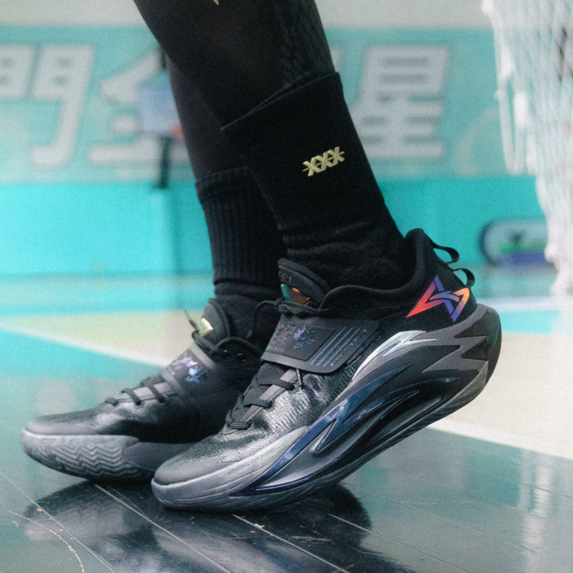 安踏狂潮7PRO篮球鞋男耐磨防滑缓震碳板专业实战运动鞋112611111S