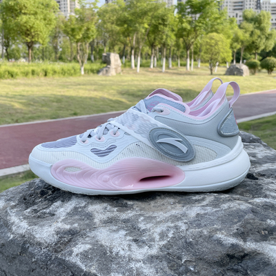 安踏水花6代篮球鞋氮科技运动鞋