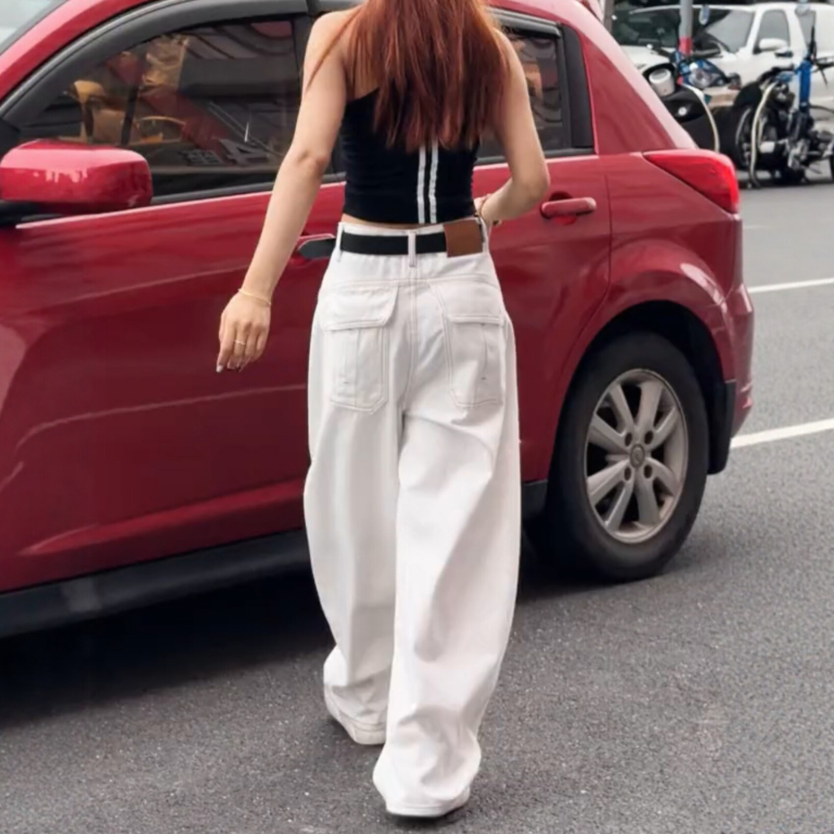 大码白色显瘦高腰阔腿牛仔裤女