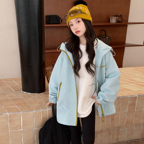 女童连帽冲锋衣春秋防风透气
