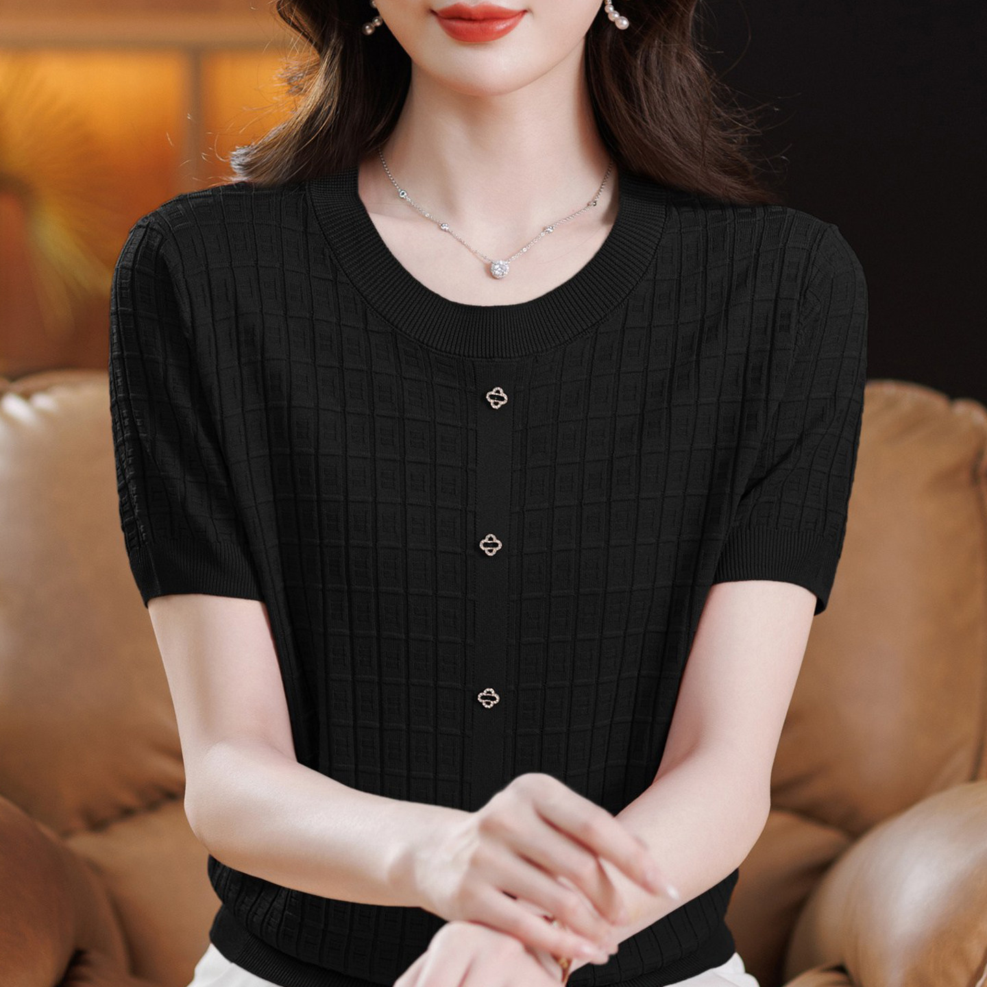 鄂尔多斯市妈妈夏装桑蚕丝上衣2026新款中年女士时尚冰丝短袖T恤