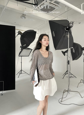 MASTE “Lightweight”松弛具像化 微透亲肤大V领 防晒T恤罩衫