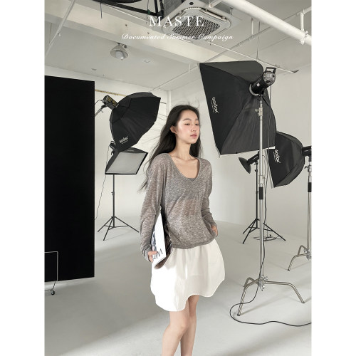 MASTE “Lightweight”松弛具像化 微透亲肤大V领 防晒T恤罩衫