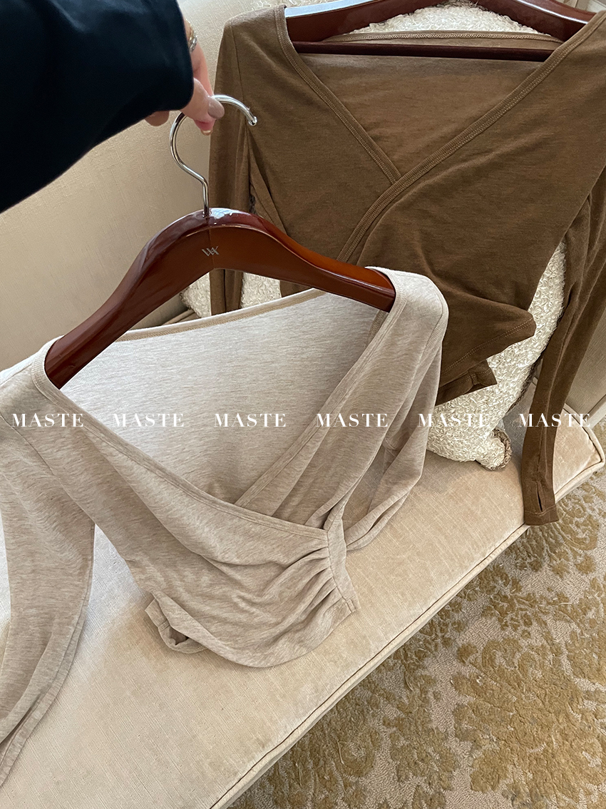 软糯到心底v领打底返场