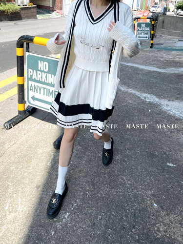 学院风麻花针织三件套